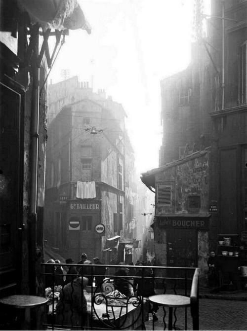rue Radeau_Place de Lenche
